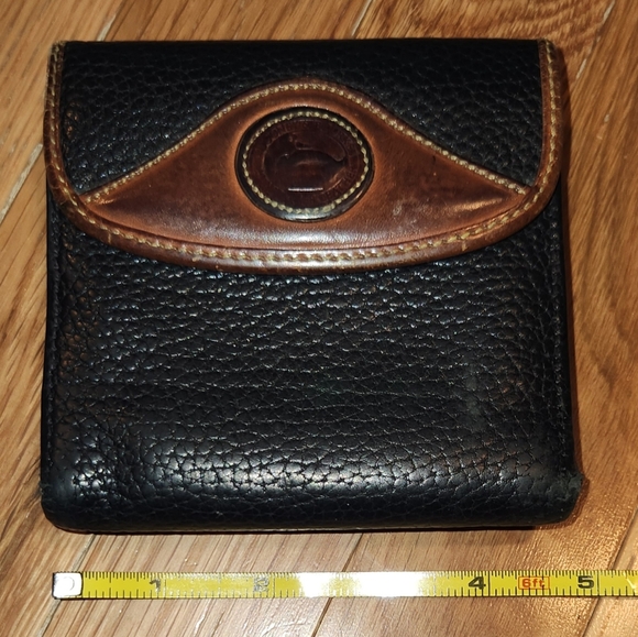 VINTAGE DOONEY BOURKE BROWN TRIFOLD WALLET USED/WORN/PRE-OWNED - Picture 10 of 11